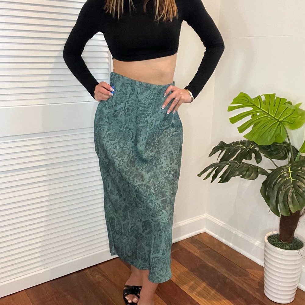 A new day slip skirt green snake pattern mid length